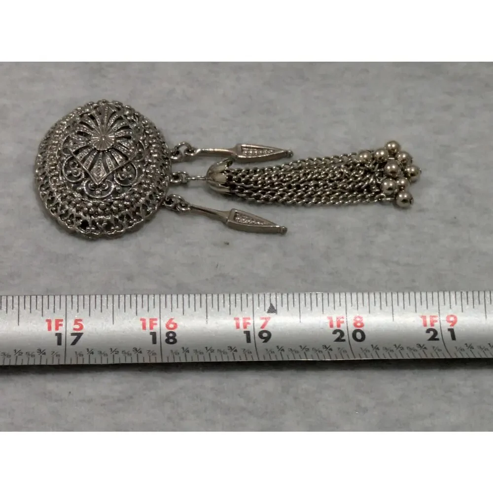 Vintage Brooch Pin Lot of 4 Victorian Tassle Maple Leaf Bear‎ Gold Silver Tone